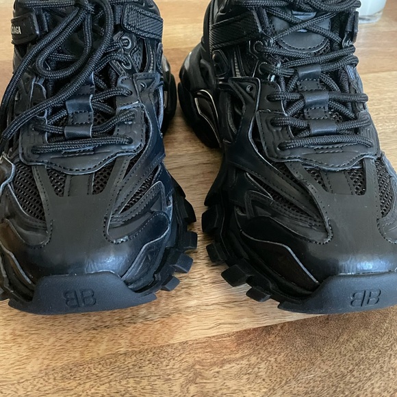 S.O.L.D. Balenciaga Track2 Sneakers. Men’s size 7 40E. - Picture 5 of 12